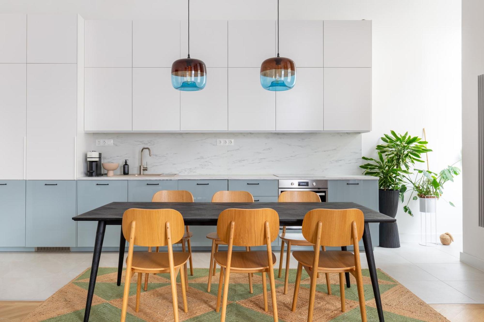 Raday 43 By Stn Apartment